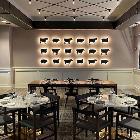 Embassy Suites Huntsville Bagian luar foto